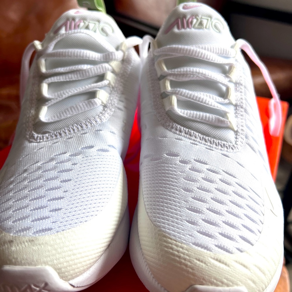 Nike air girls size 4Y - never worn